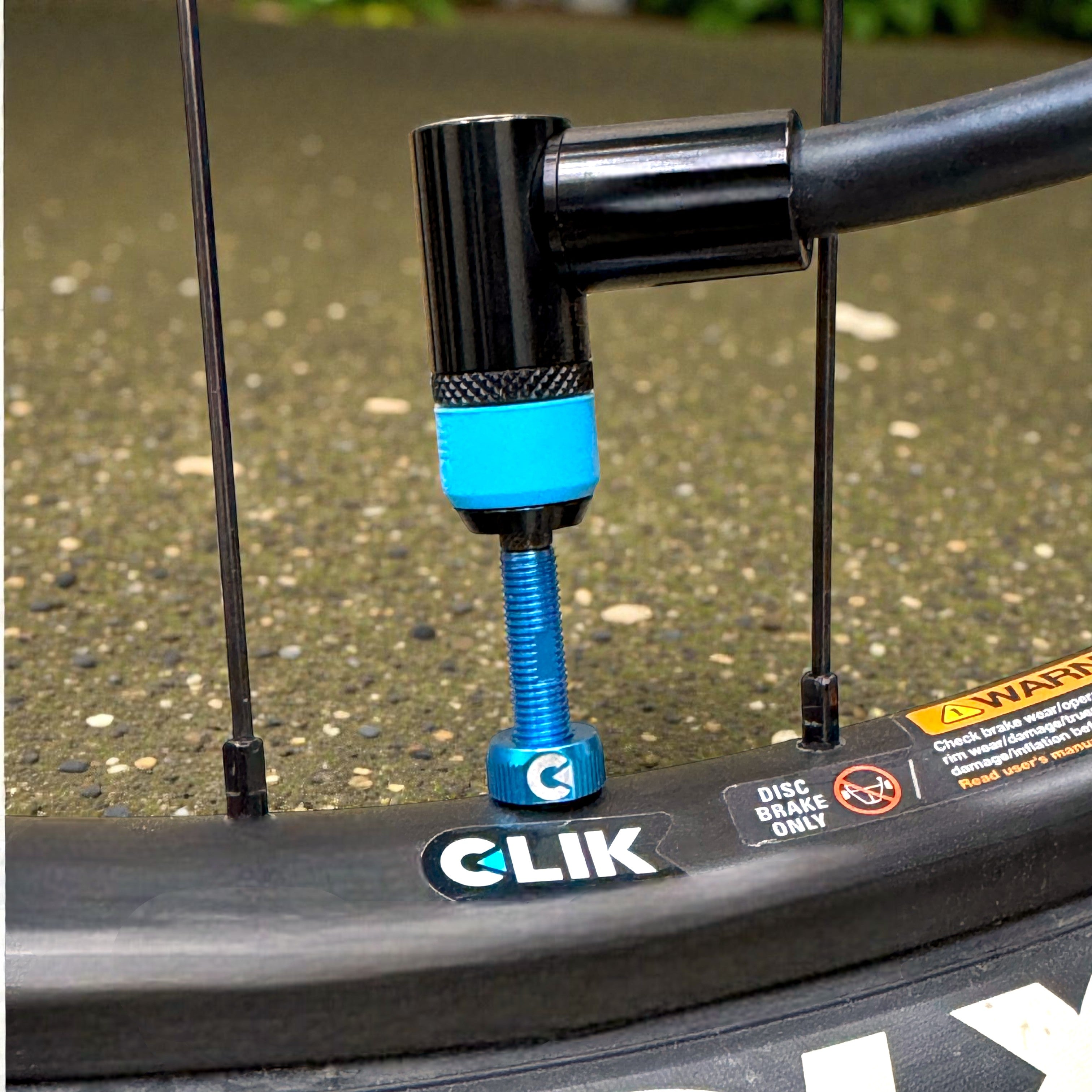 Clik 2-in-1 Right Angled Pump Head - Aluminum with Removable Adapter