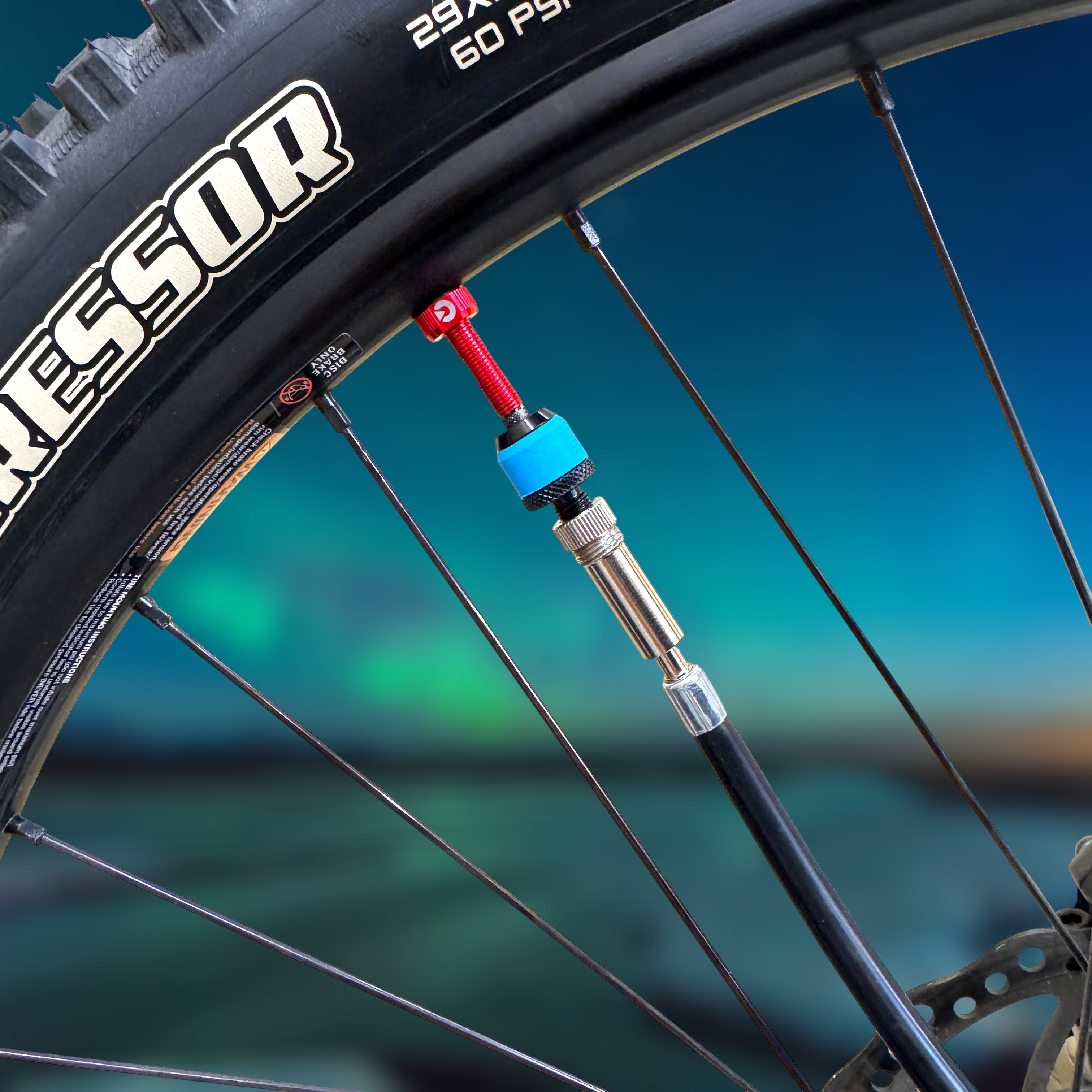 プレミアム クリック ポンプ ヘッド アダプター (アルミニウム)