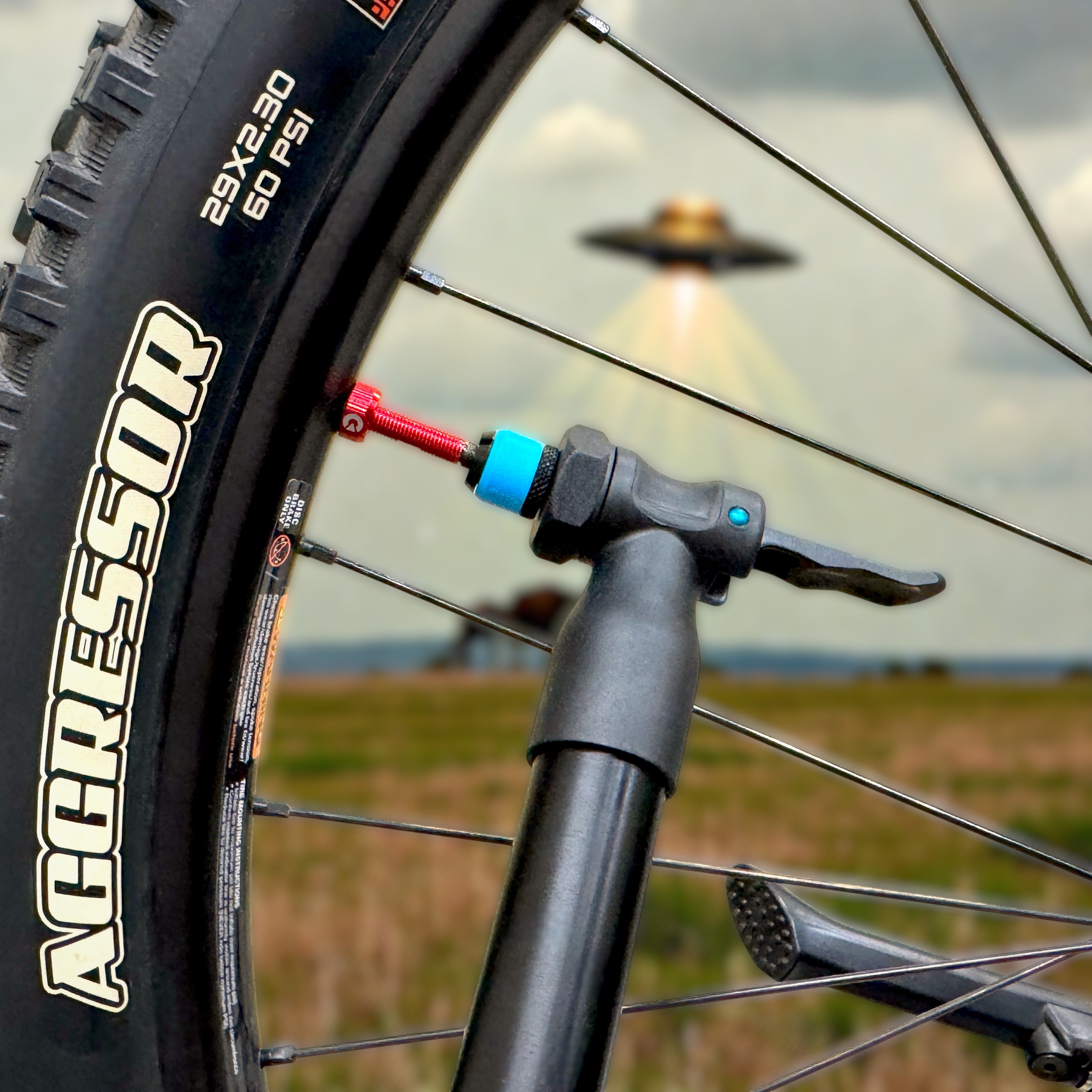 プレミアム クリック ポンプ ヘッド アダプター (アルミニウム)